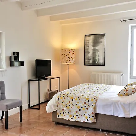 Hotel La Magnanerie De Bernas 3*