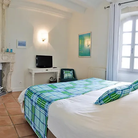 Hotel La Magnanerie De Bernas 3*