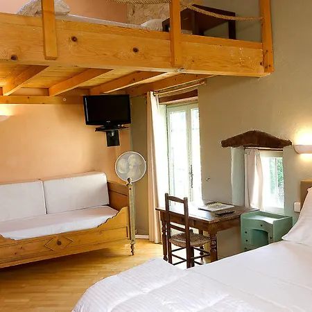 La Magnanerie De Bernas 3* Montclus (Gard)